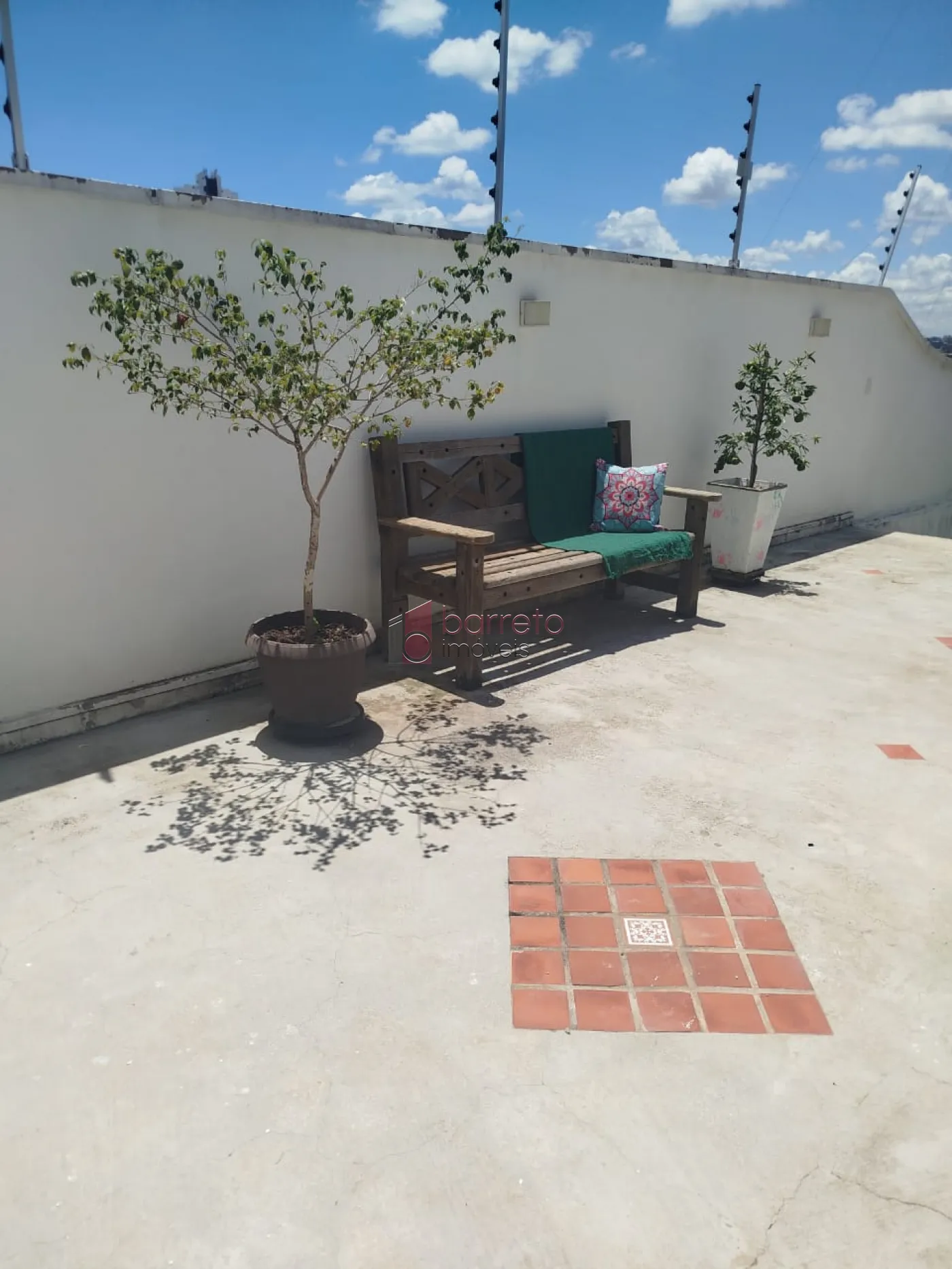 CASA COM PISCINA À VENDA NO RESIDENCIAL NOVE DE JULHO EM JUNDIAÍ/SP