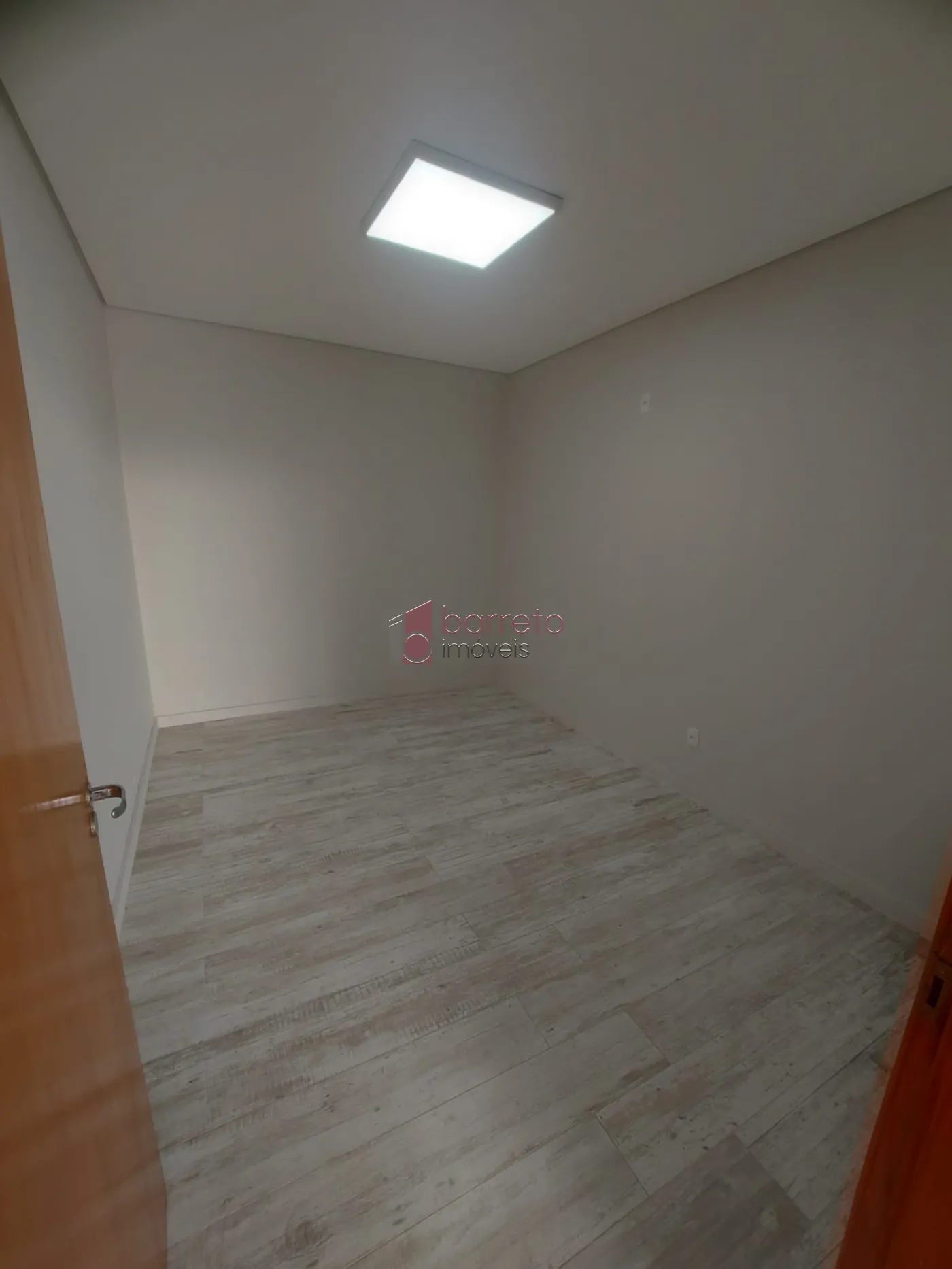 CASA COM PISCINA À VENDA NO RESIDENCIAL NOVE DE JULHO EM JUNDIAÍ/SP