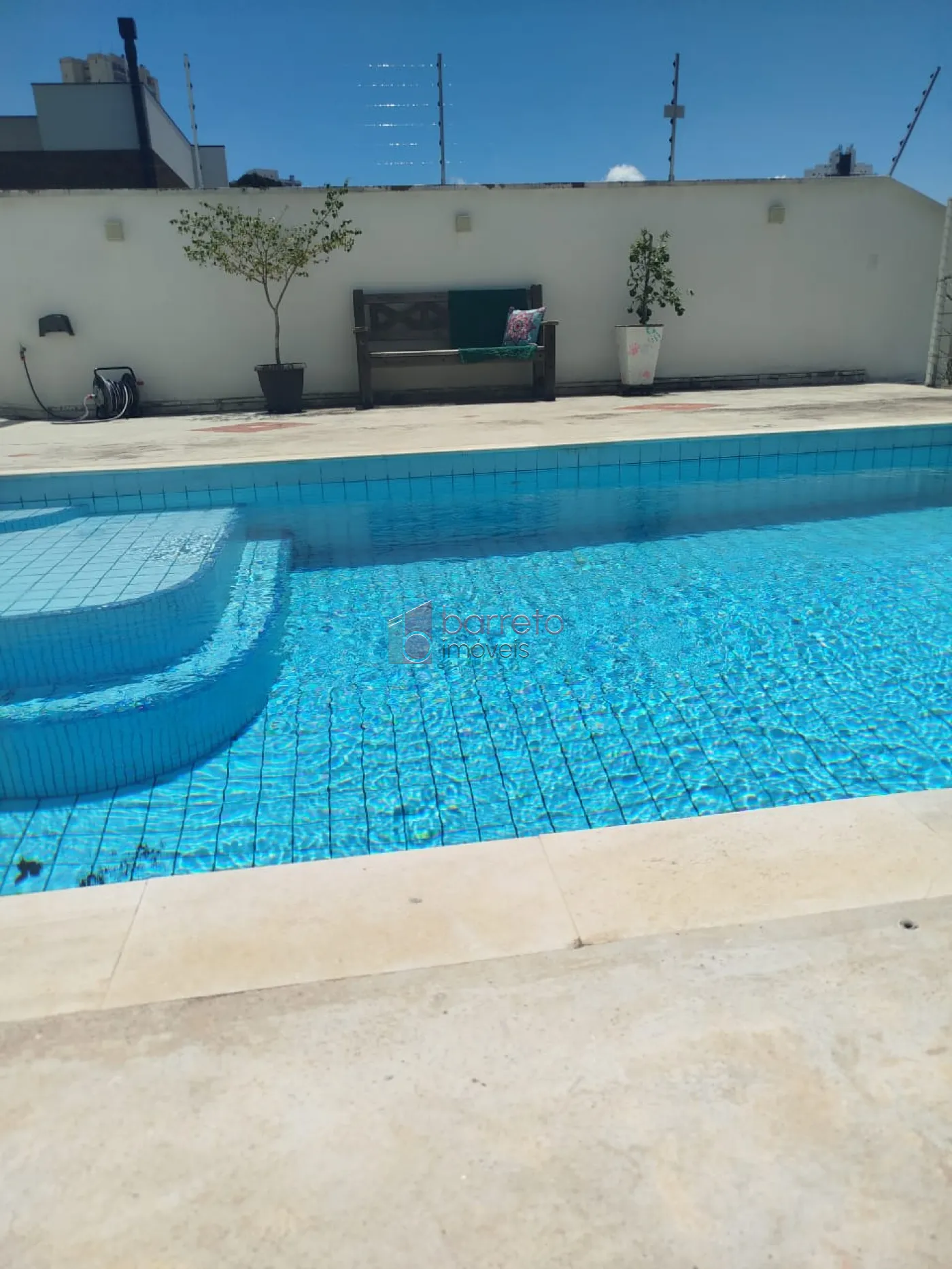 CASA COM PISCINA À VENDA NO RESIDENCIAL NOVE DE JULHO EM JUNDIAÍ/SP