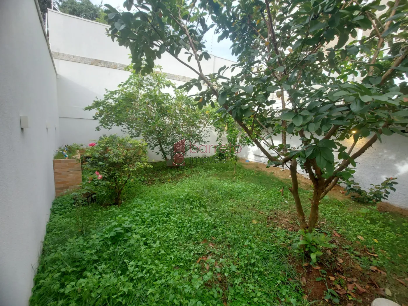 CASA COM PISCINA À VENDA NO RESIDENCIAL NOVE DE JULHO EM JUNDIAÍ/SP