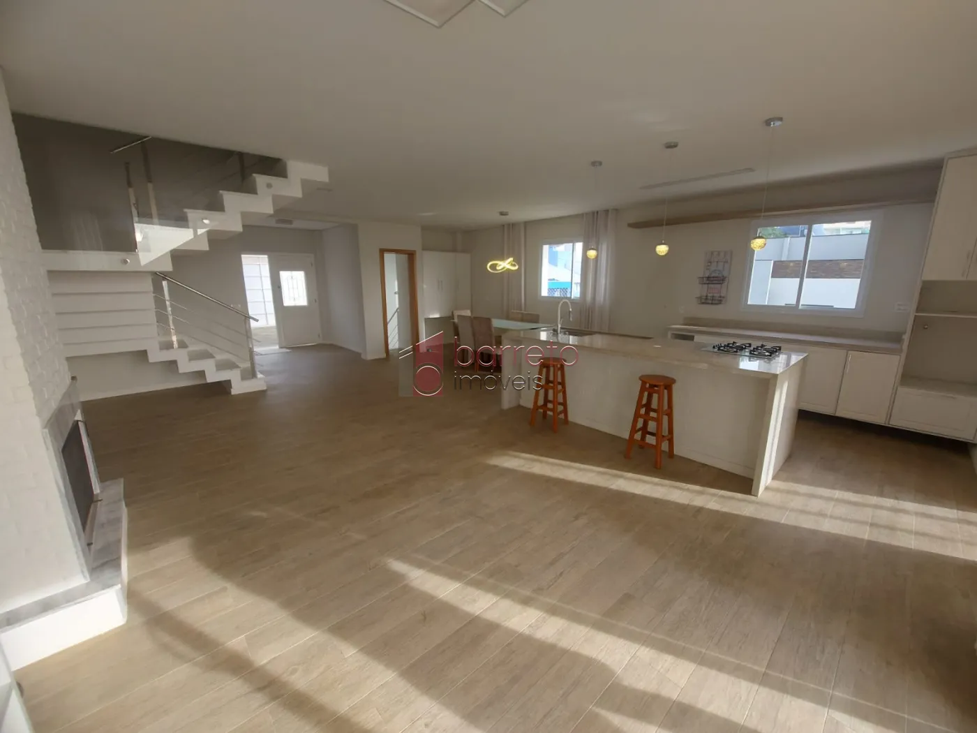 CASA COM PISCINA À VENDA NO RESIDENCIAL NOVE DE JULHO EM JUNDIAÍ/SP