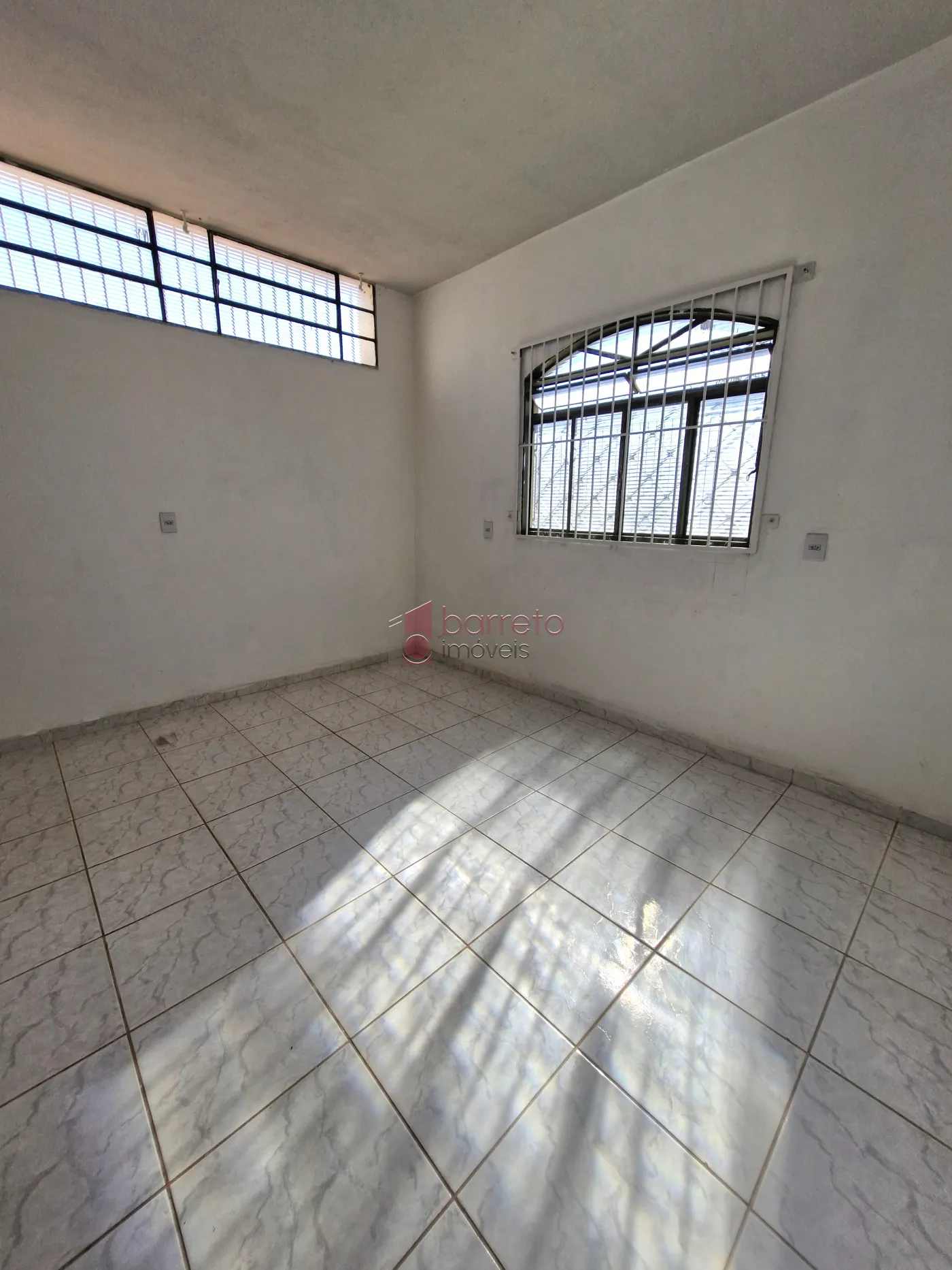 CASA PARA LOCAÇÃO RESIDENCIAL E COMERCIAL NA VILA JUNDIAINÓPOLIS – JUNDIAÍ/SP