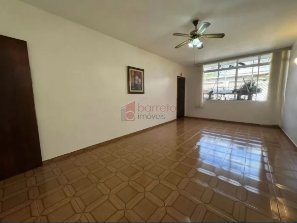 CASA TÉRREA PARA VENDA E LOCAÇÃO NO BAIRRO JARDIM MORUMBI – JUNDIAÍ/SP