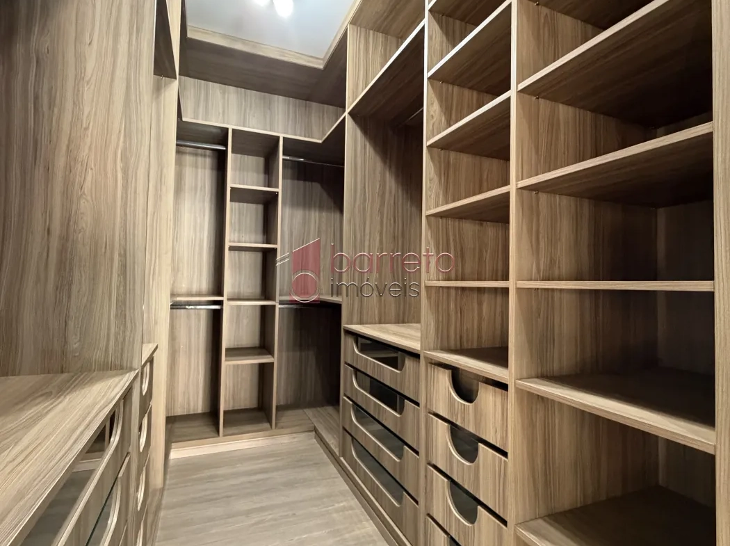 1050