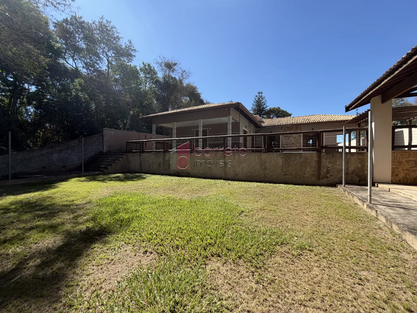 CHÁCARA TÉRREA À VENDA – 03 QUARTOS – NOVA XAMPIRRA – JUNDIAÍ/SP