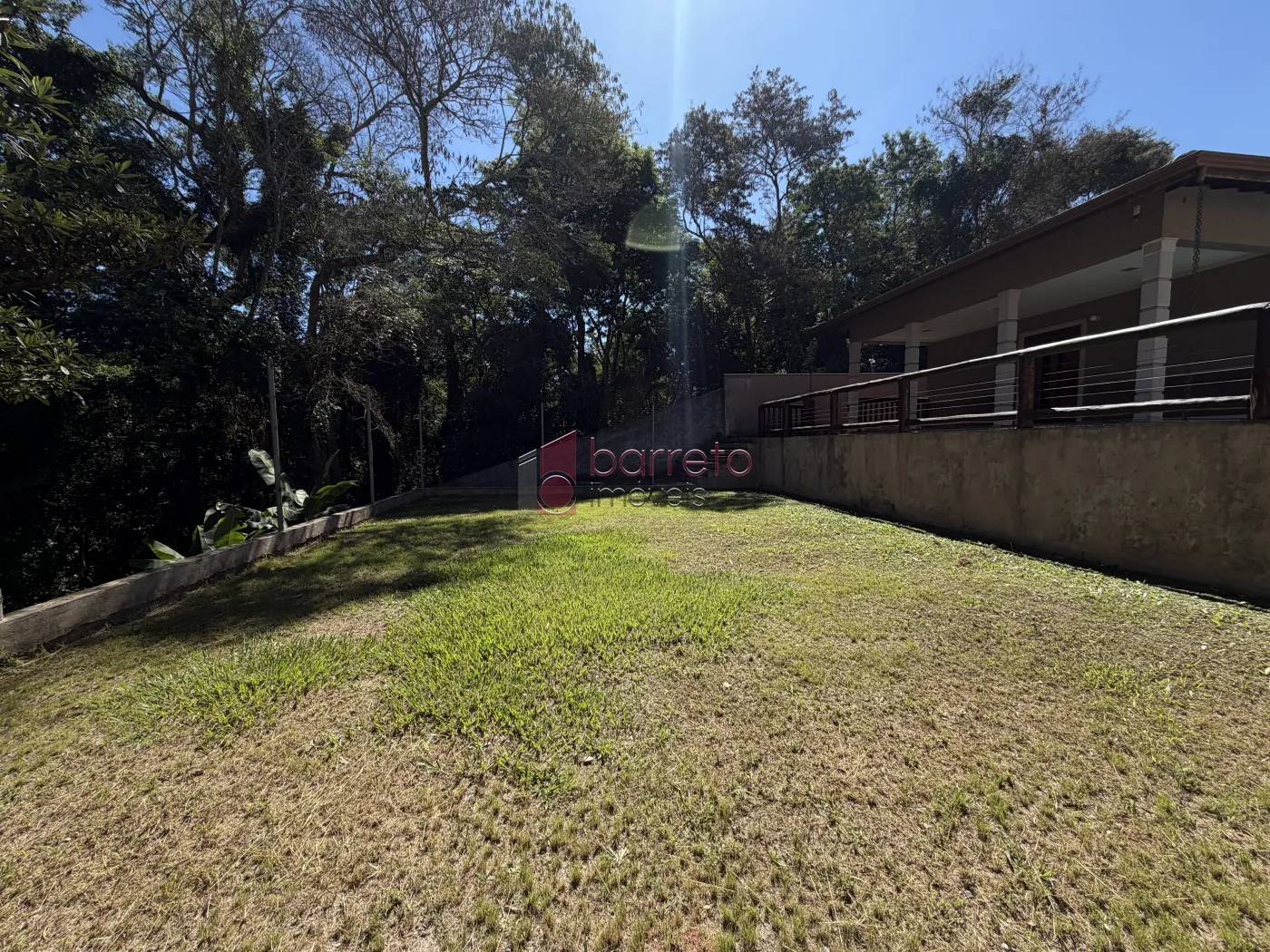 CHÁCARA TÉRREA À VENDA – 03 QUARTOS – NOVA XAMPIRRA – JUNDIAÍ/SP
