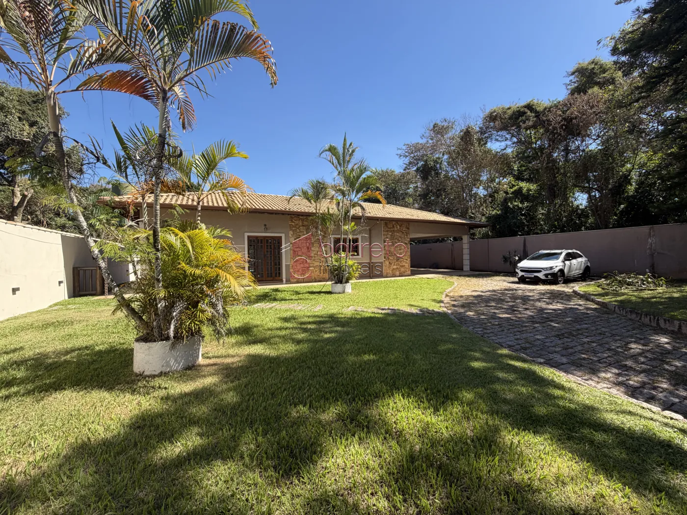 CHÁCARA TÉRREA À VENDA – 03 QUARTOS – NOVA XAMPIRRA – JUNDIAÍ/SP