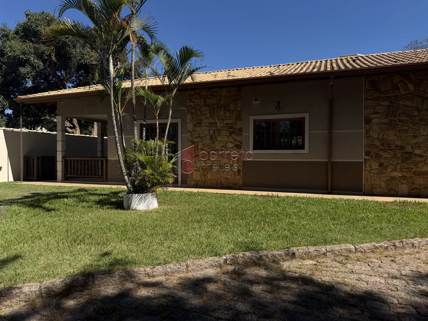 CHÁCARA TÉRREA À VENDA – 03 QUARTOS – NOVA XAMPIRRA – JUNDIAÍ/SP
