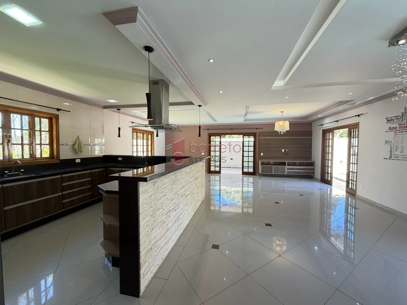 CHÁCARA TÉRREA À VENDA – 03 QUARTOS – NOVA XAMPIRRA – JUNDIAÍ/SP