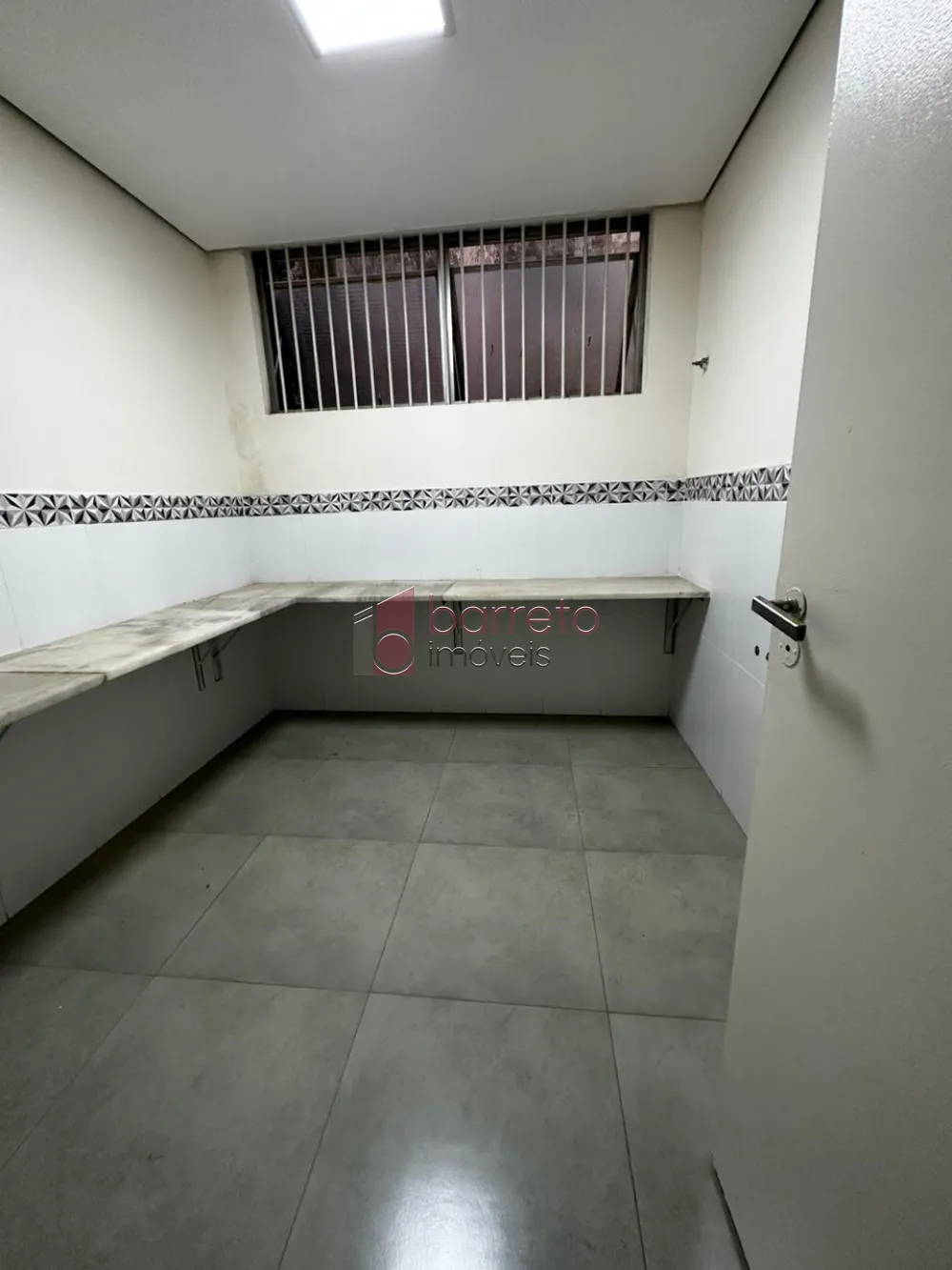 PRÉDIO COMERCIAL PARA LOCAÇÃO NO CENTRO – JUNDIAÍ/SP