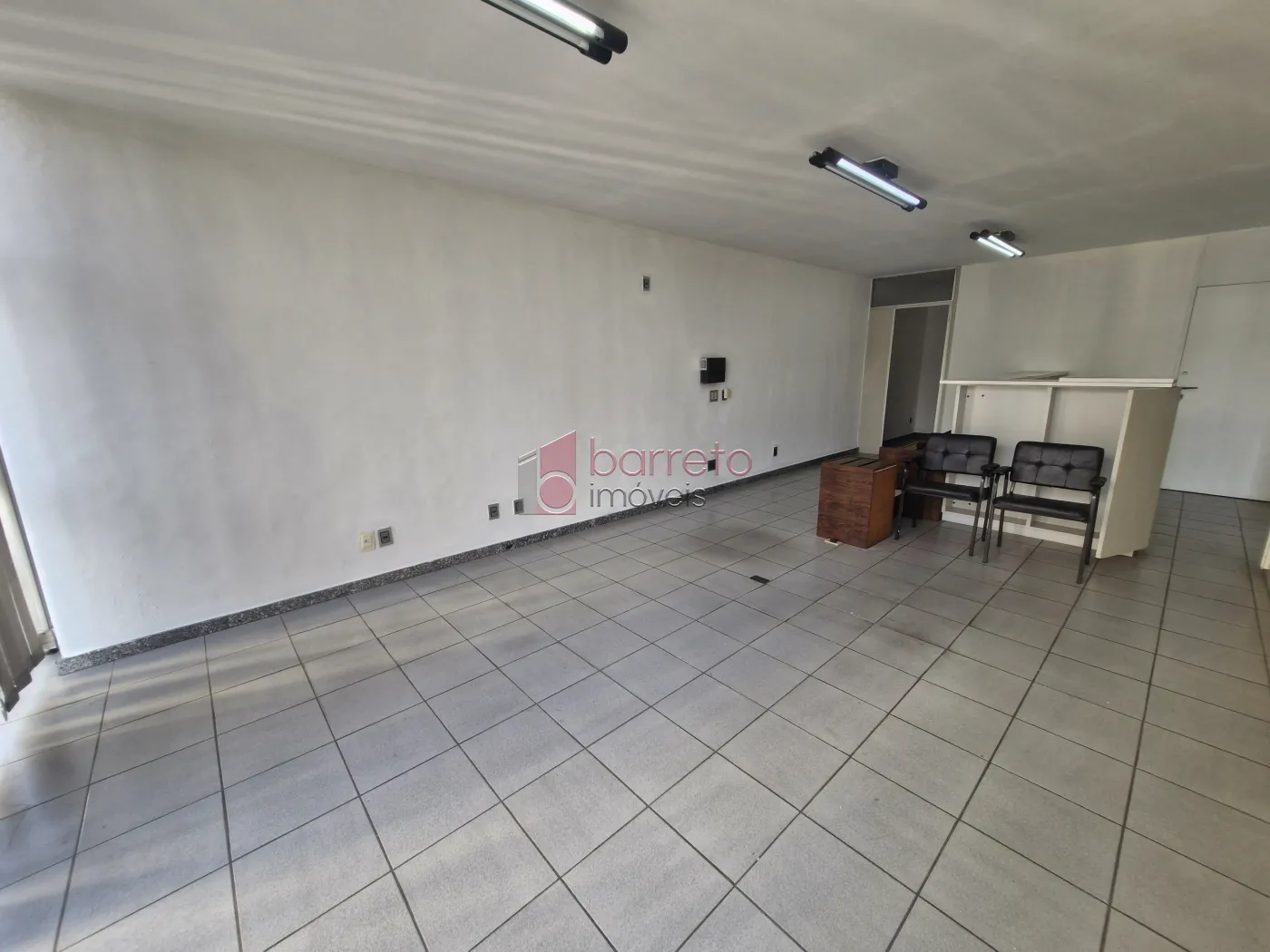 SALA COMERCIAL PARA LOCAÇÃO NO CENTRO – JUNDIAÍ/SP