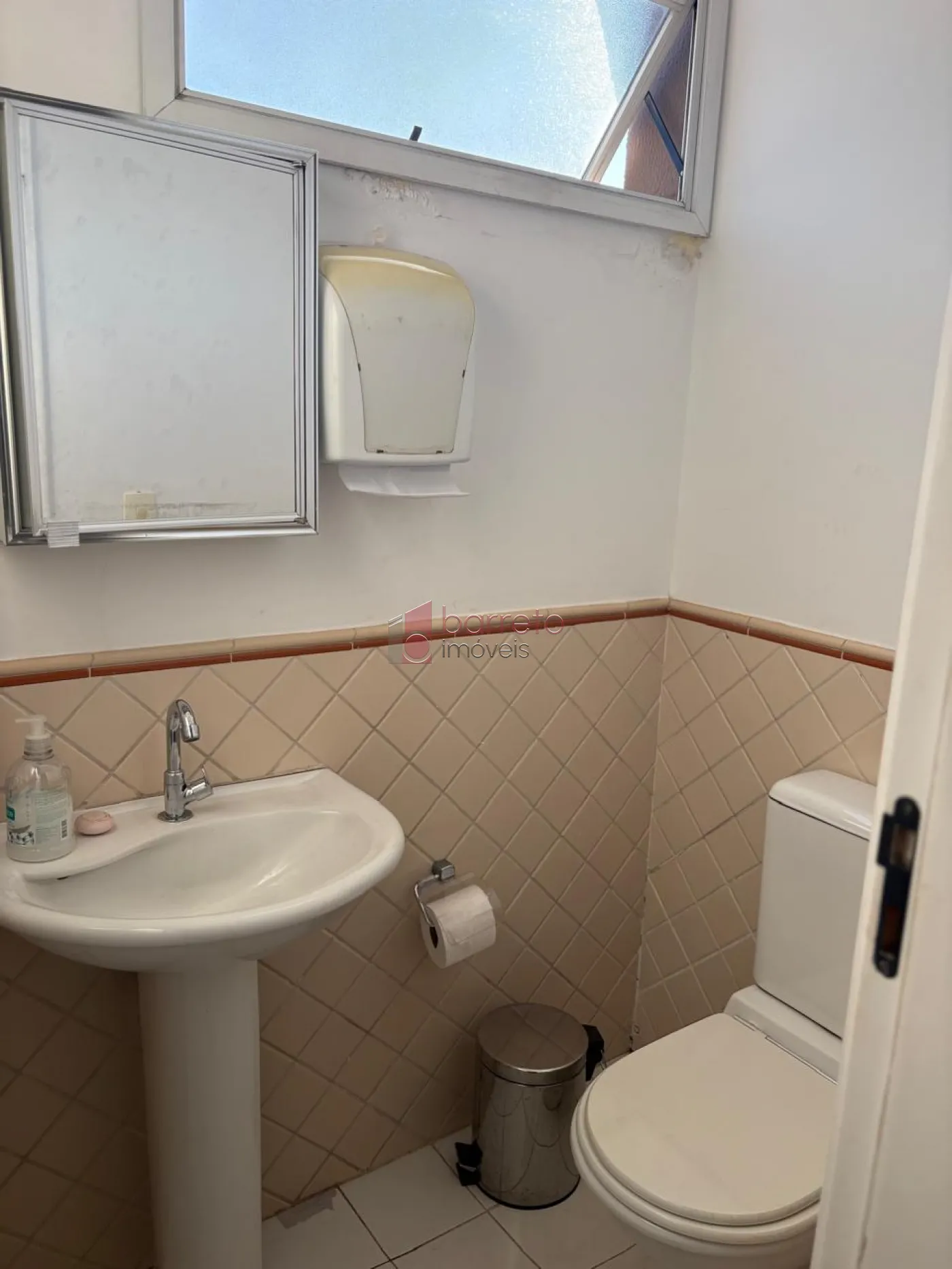 SALA COMERCIAL PARA LOCAÇÃO NO CONDOMÍNIO TEBAS OFFICE – JUNDIAÍ/SP