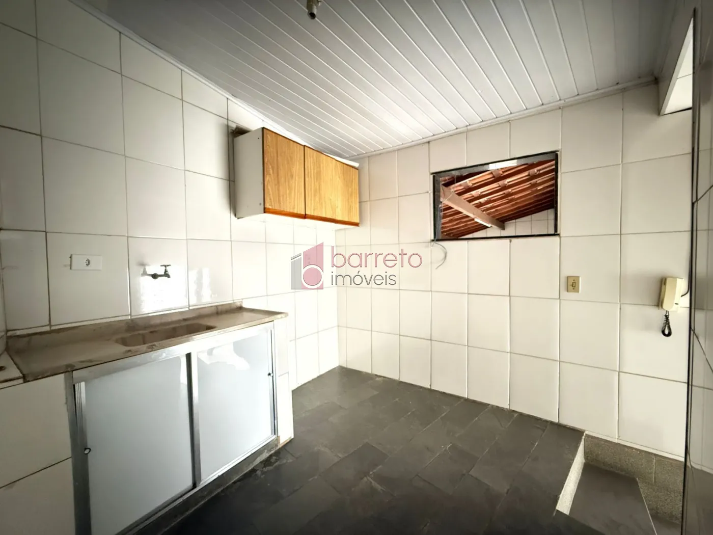 SOBRADO COM EDÍCULA PARA VENDA E LOCAÇÃO NA VILA APARECIDA – JUNDIAÍ/SP
