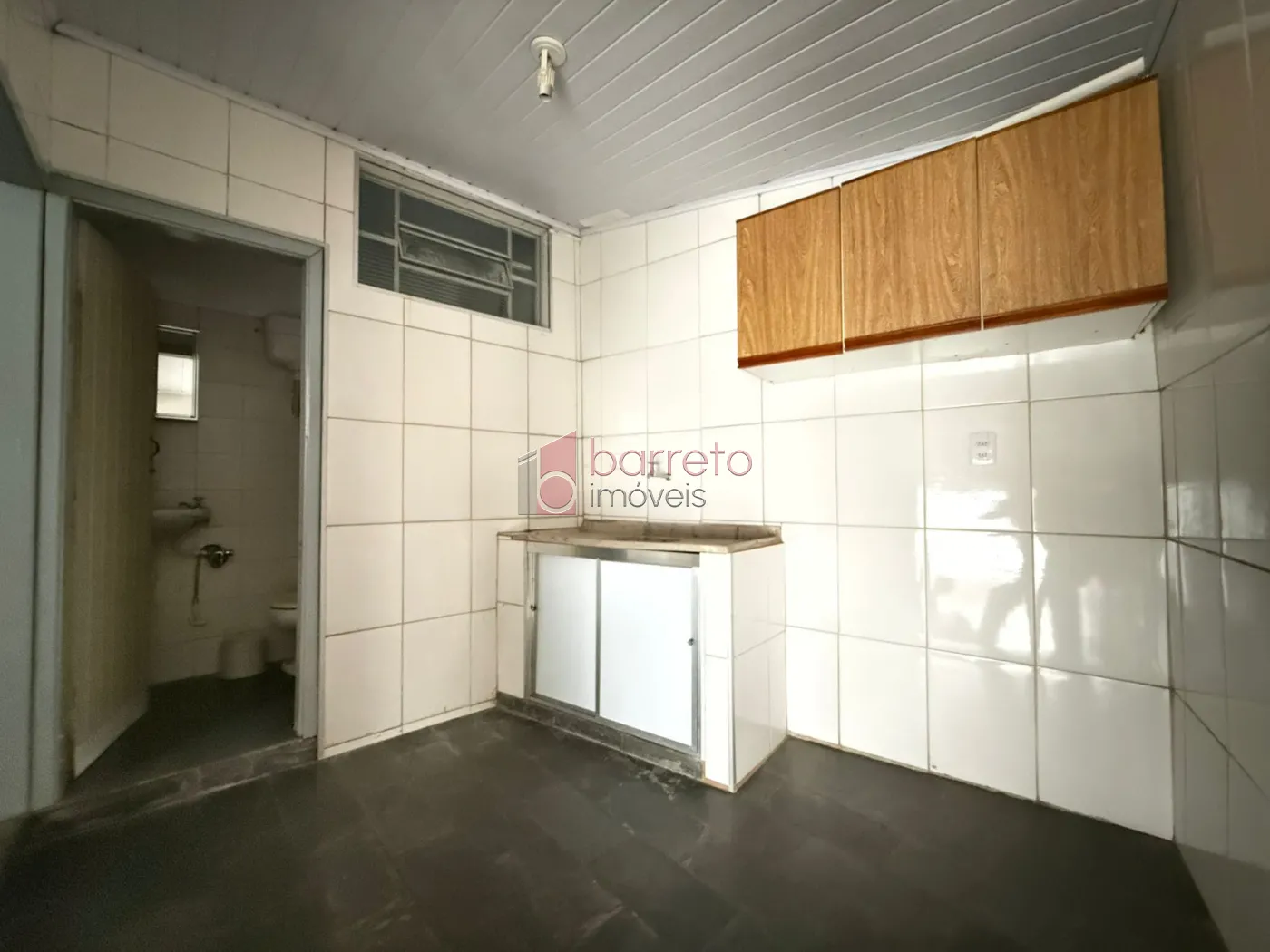 SOBRADO COM EDÍCULA PARA VENDA E LOCAÇÃO NA VILA APARECIDA – JUNDIAÍ/SP