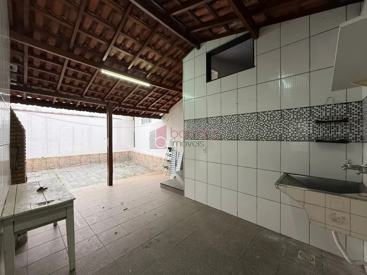 SOBRADO COM EDÍCULA PARA VENDA E LOCAÇÃO NA VILA APARECIDA – JUNDIAÍ/SP