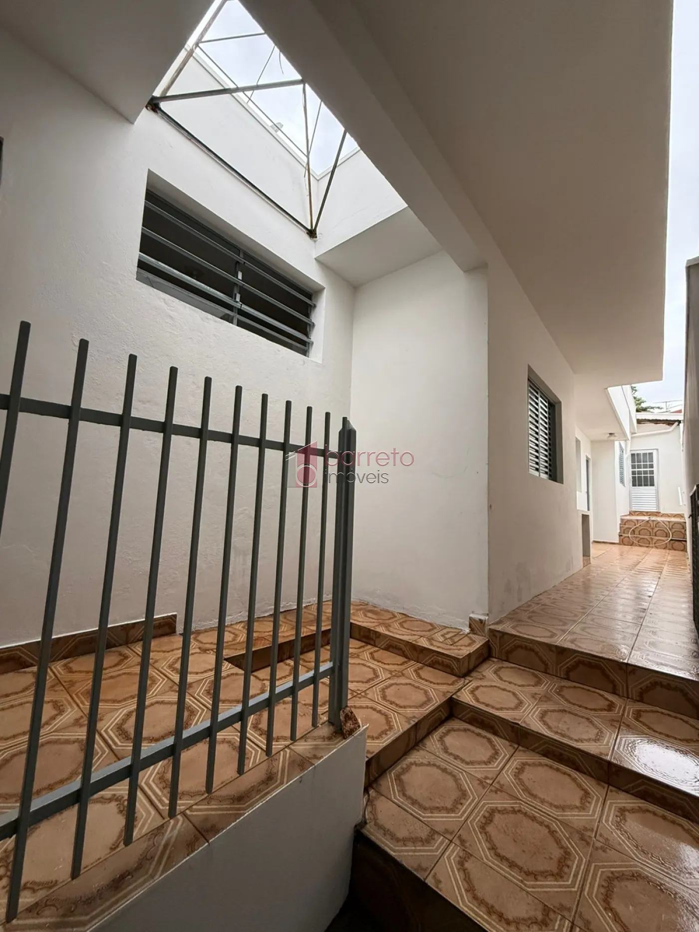 SOBRADO COM EDÍCULA PARA VENDA E LOCAÇÃO NA VILA APARECIDA – JUNDIAÍ/SP