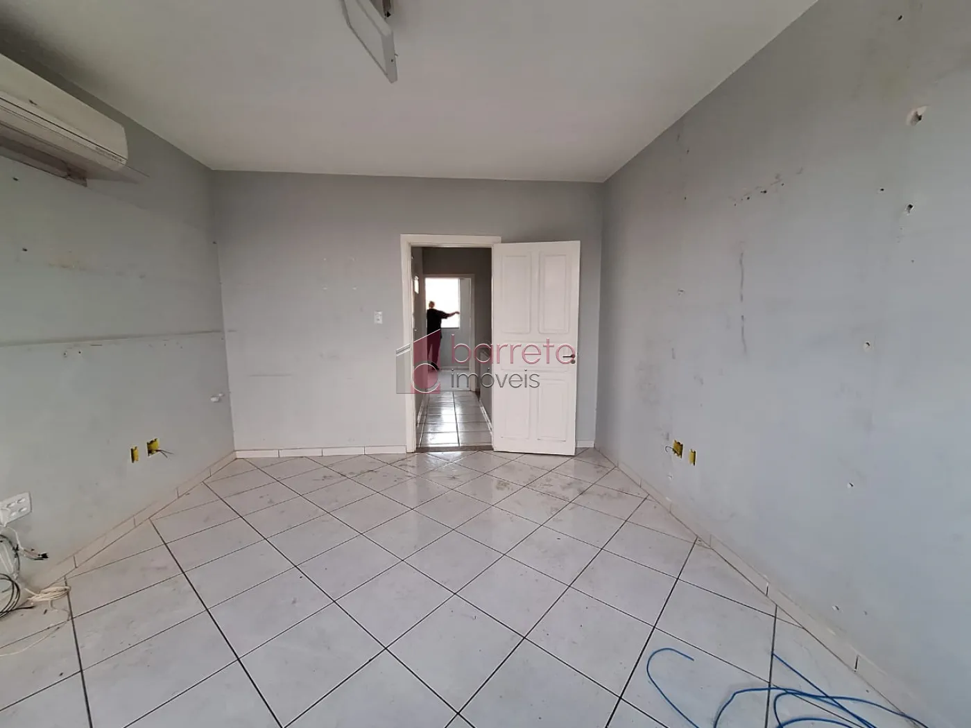 SOBRADO COMERCIAL PARA LOCAÇÃO NO BAIRRO VILA ARENS II – JUNDIAÍ/SP