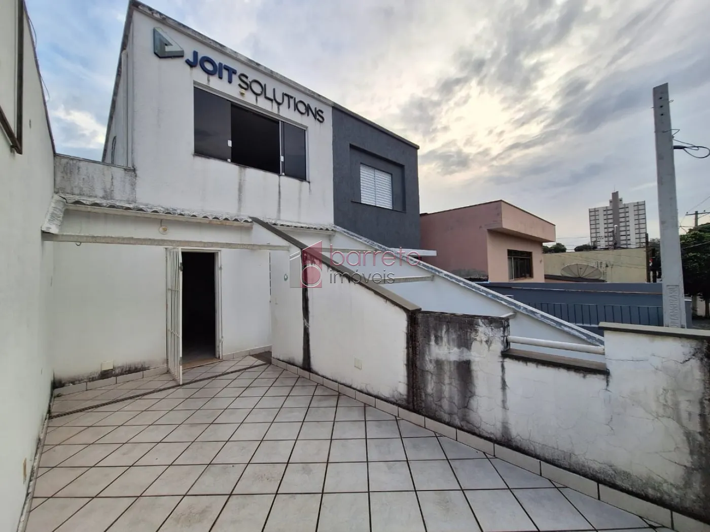 SOBRADO COMERCIAL PARA LOCAÇÃO NO BAIRRO VILA ARENS II – JUNDIAÍ/SP