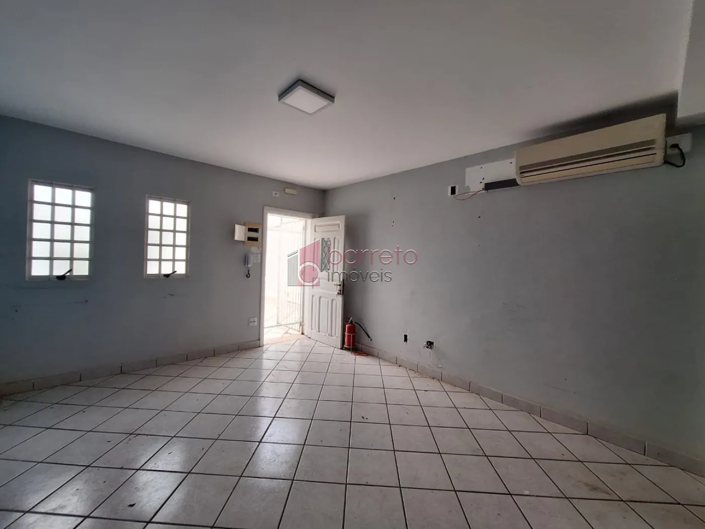 SOBRADO COMERCIAL PARA LOCAÇÃO NO BAIRRO VILA ARENS II – JUNDIAÍ/SP