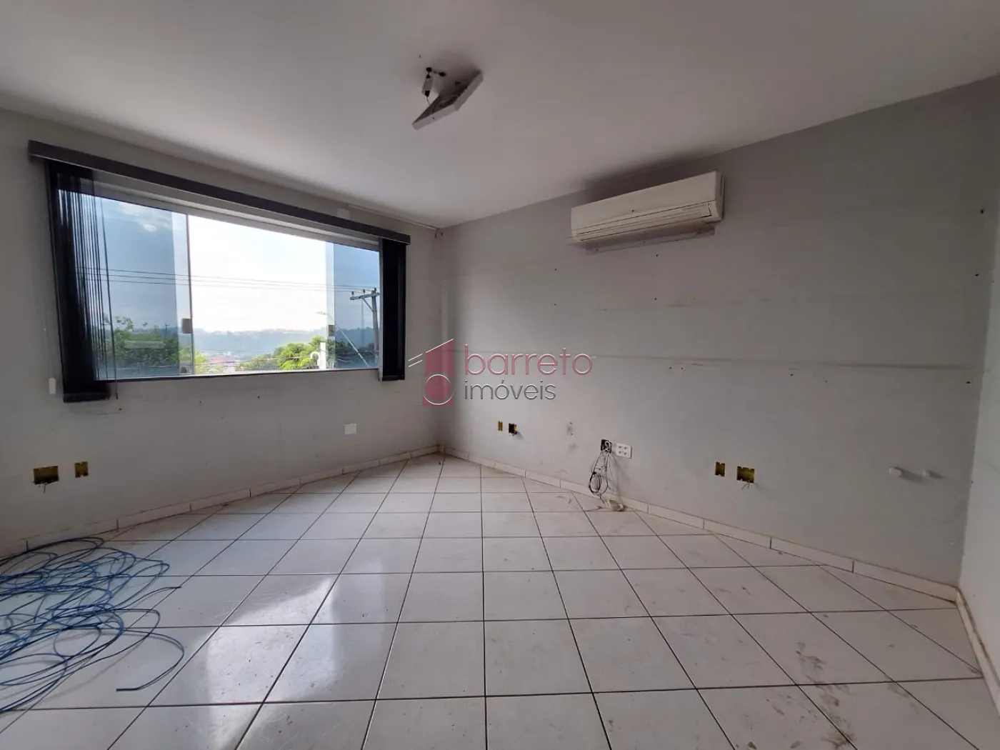 SOBRADO COMERCIAL PARA LOCAÇÃO NO BAIRRO VILA ARENS II – JUNDIAÍ/SP