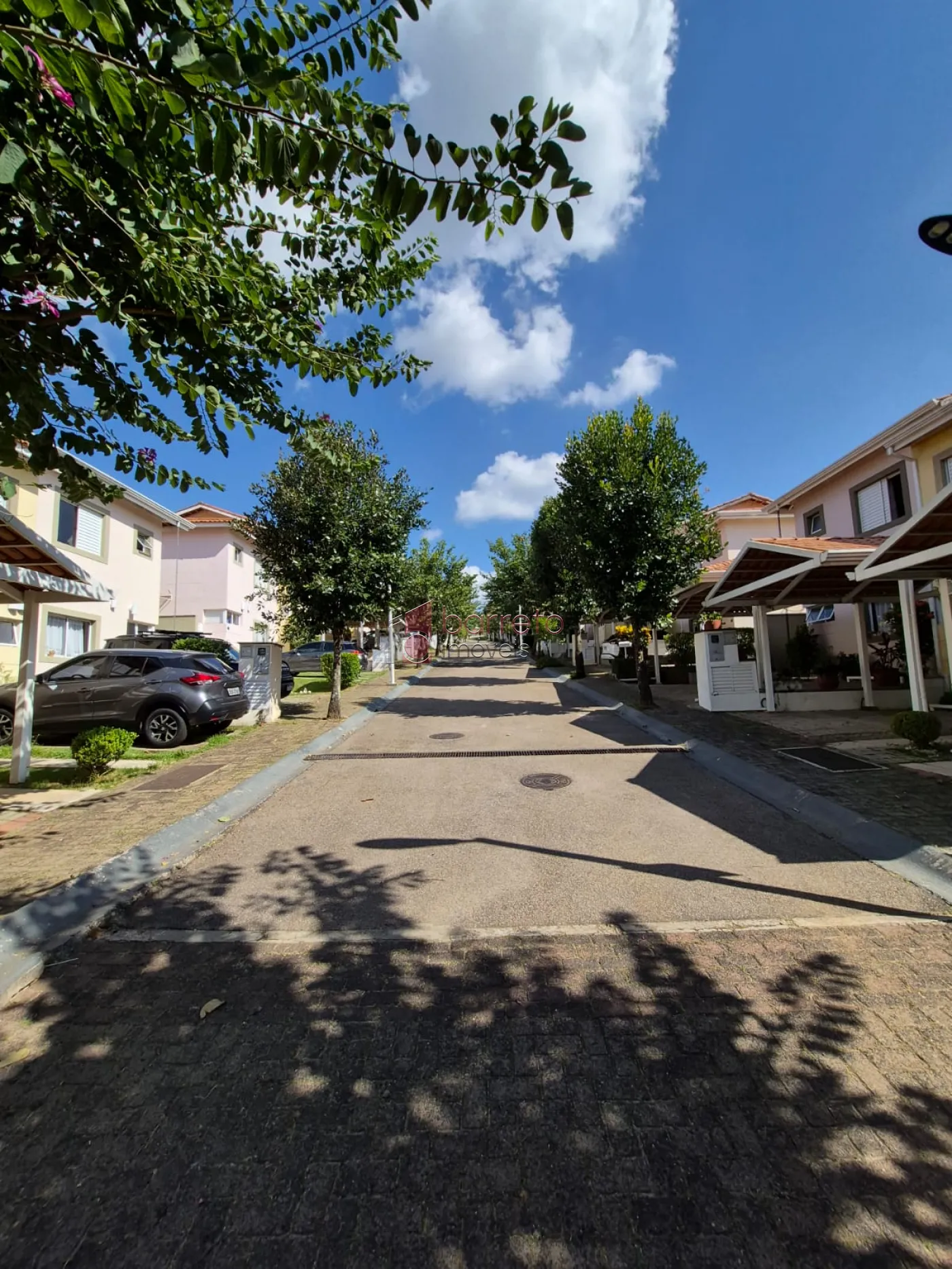 SOBRADO MOBILIADO PARA LOCAÇÃO NO CONDOMÍNIO BELLA COLÔNIA – JUNDIAÍ/SP