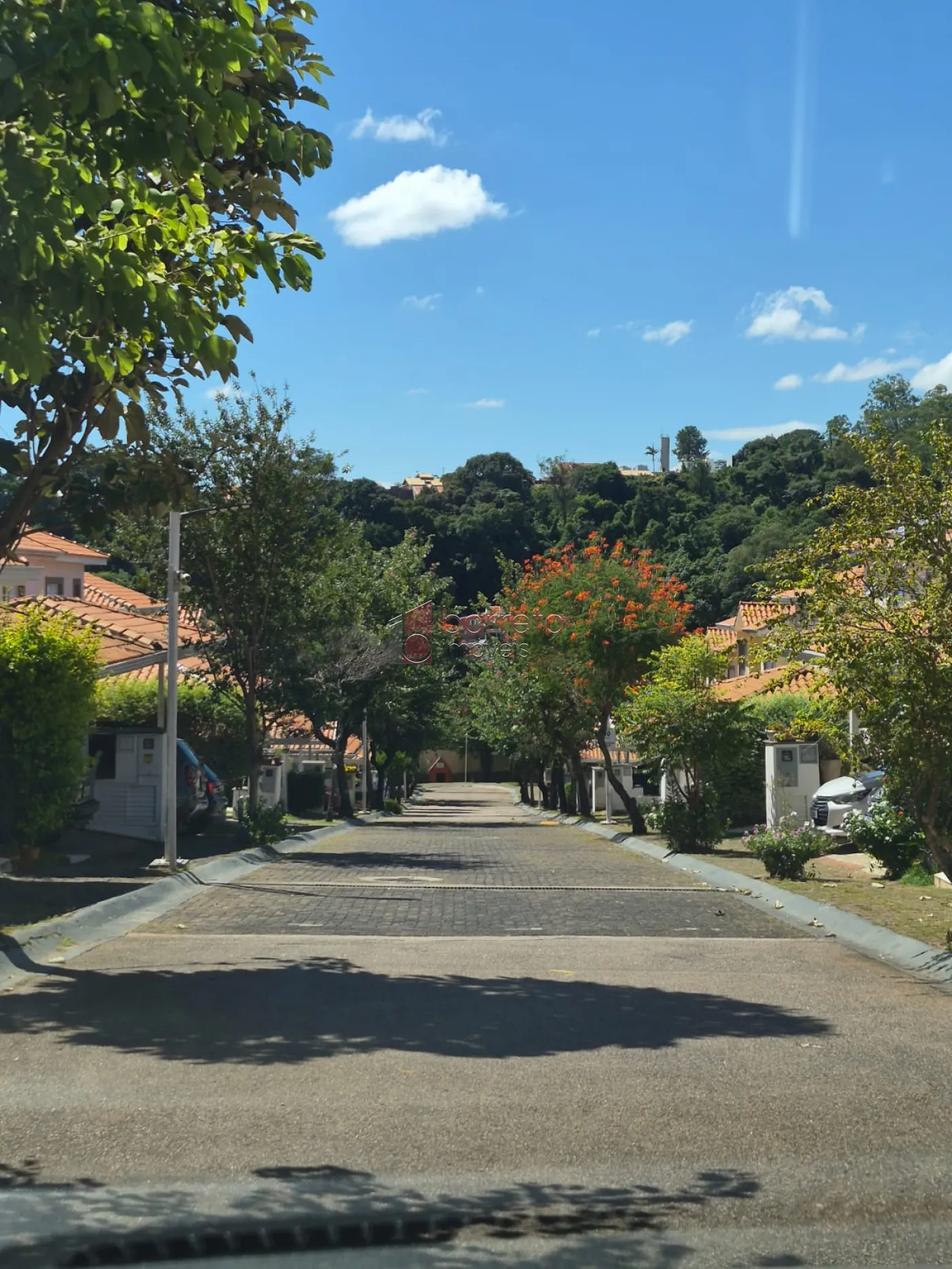 SOBRADO MOBILIADO PARA LOCAÇÃO NO CONDOMÍNIO BELLA COLÔNIA – JUNDIAÍ/SP