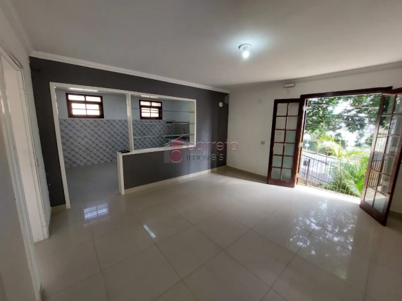 SOBRADO PARA VENDA E LOCAÇÃO COMERCIAL NO BAIRRO VILA RAFAEL DE OLIVEIRA – JUNDIAÍ/SP