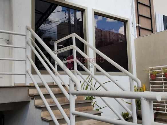 SOBRADO PARA LOCAÇÃO COMERCIAL NO VILA VIANELO – JUNDIAÍ/SP
