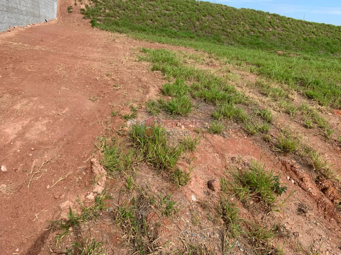TERRENO À VENDA NO CONDOMÍNIO PORTAL DOS LAGOS EM JUNDIAÍ/SP