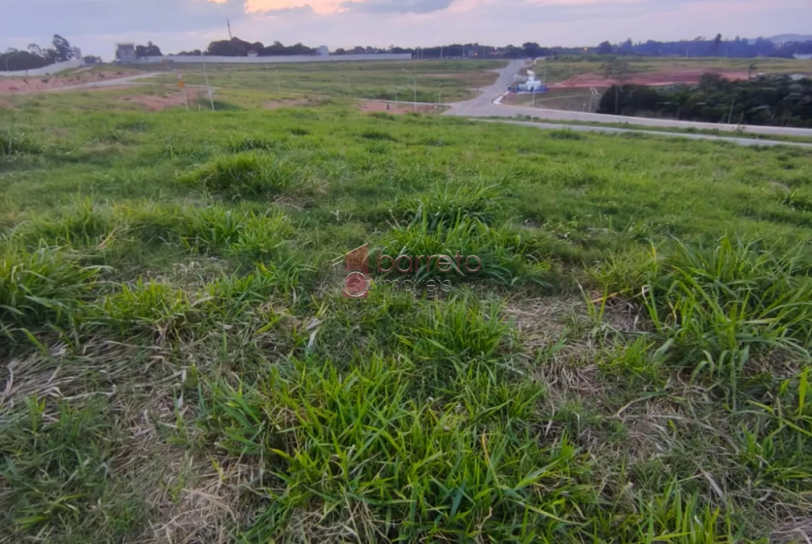 TERRENO À VENDA NO CONDOMÍNIO VILLAGGIO ENGORDADOURO EM JUNDIAÍ/SP