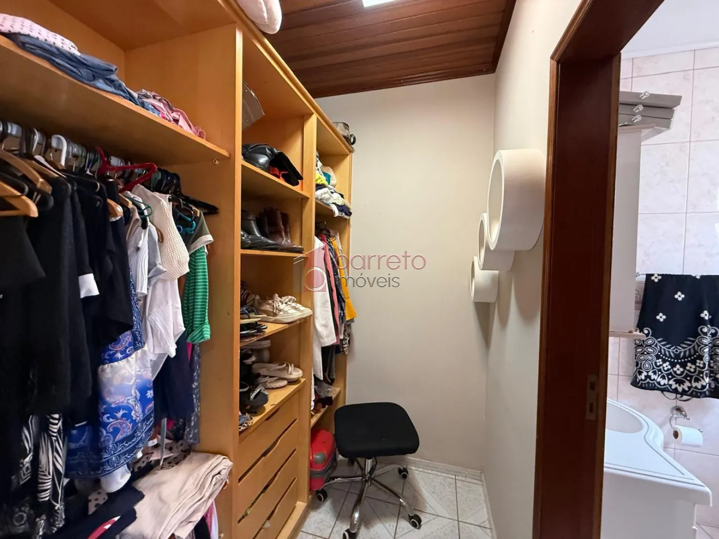 CHÁCARA COM 05 SUÍTES À VENDA NO BAIRRO MINAS DE INHANDJARA – ITUPEVA/SP