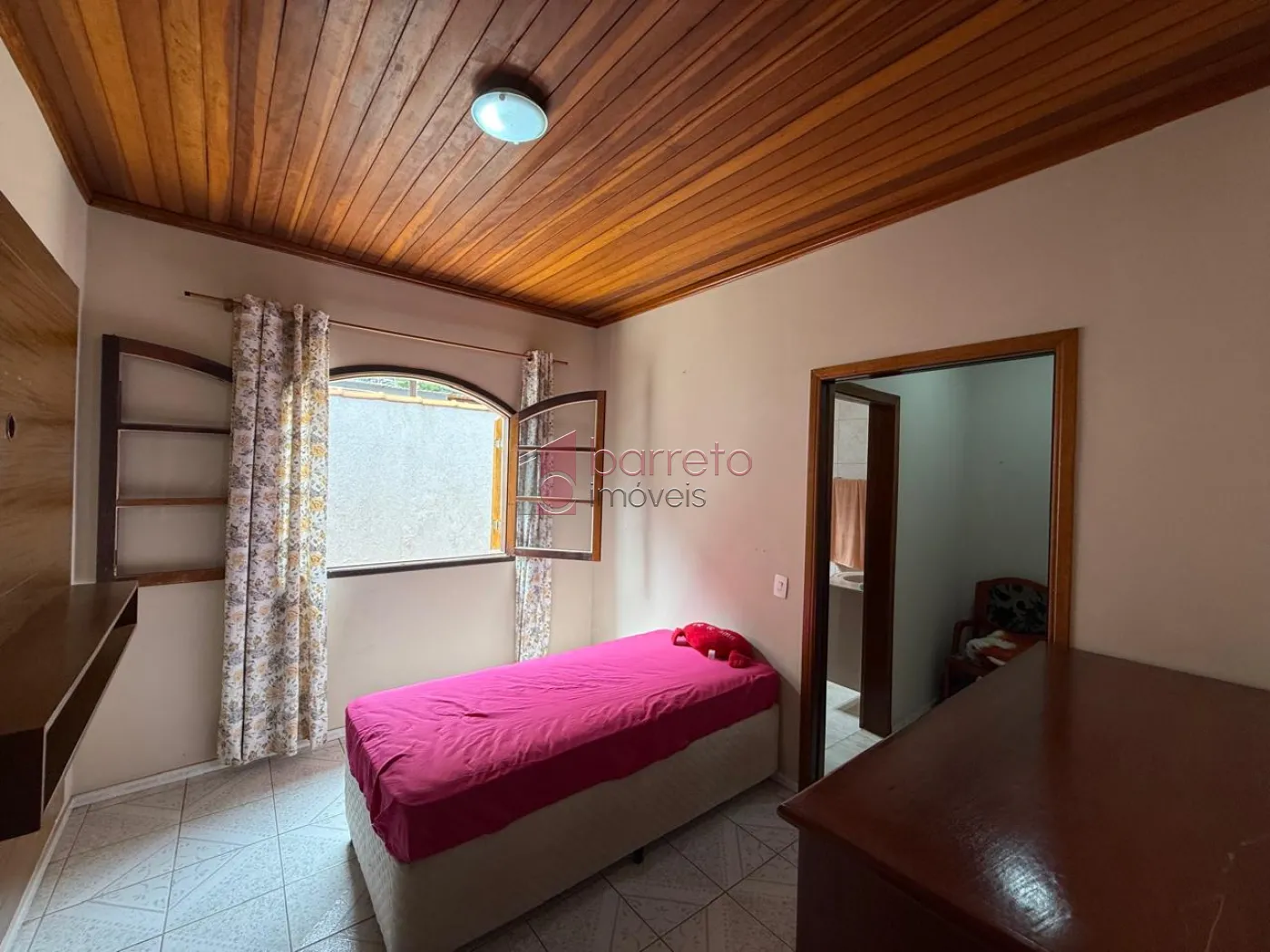 CHÁCARA COM 05 SUÍTES À VENDA NO BAIRRO MINAS DE INHANDJARA – ITUPEVA/SP