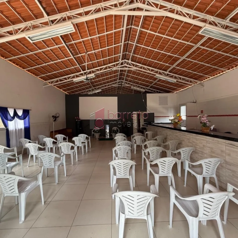 CHÁCARA COM 05 SUÍTES À VENDA NO BAIRRO MINAS DE INHANDJARA – ITUPEVA/SP