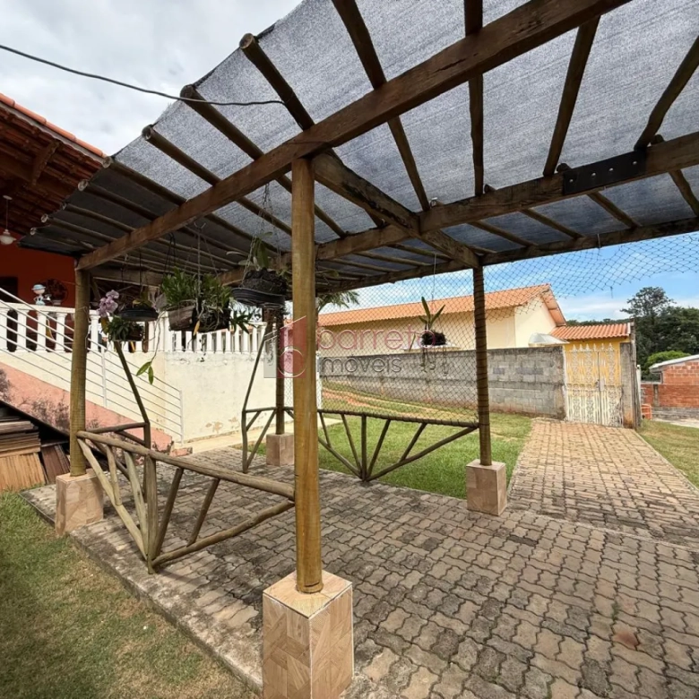 CHÁCARA COM 05 SUÍTES À VENDA NO BAIRRO MINAS DE INHANDJARA – ITUPEVA/SP