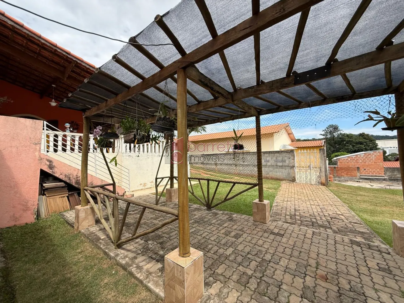 CHÁCARA COM 05 SUÍTES À VENDA NO BAIRRO MINAS DE INHANDJARA – ITUPEVA/SP