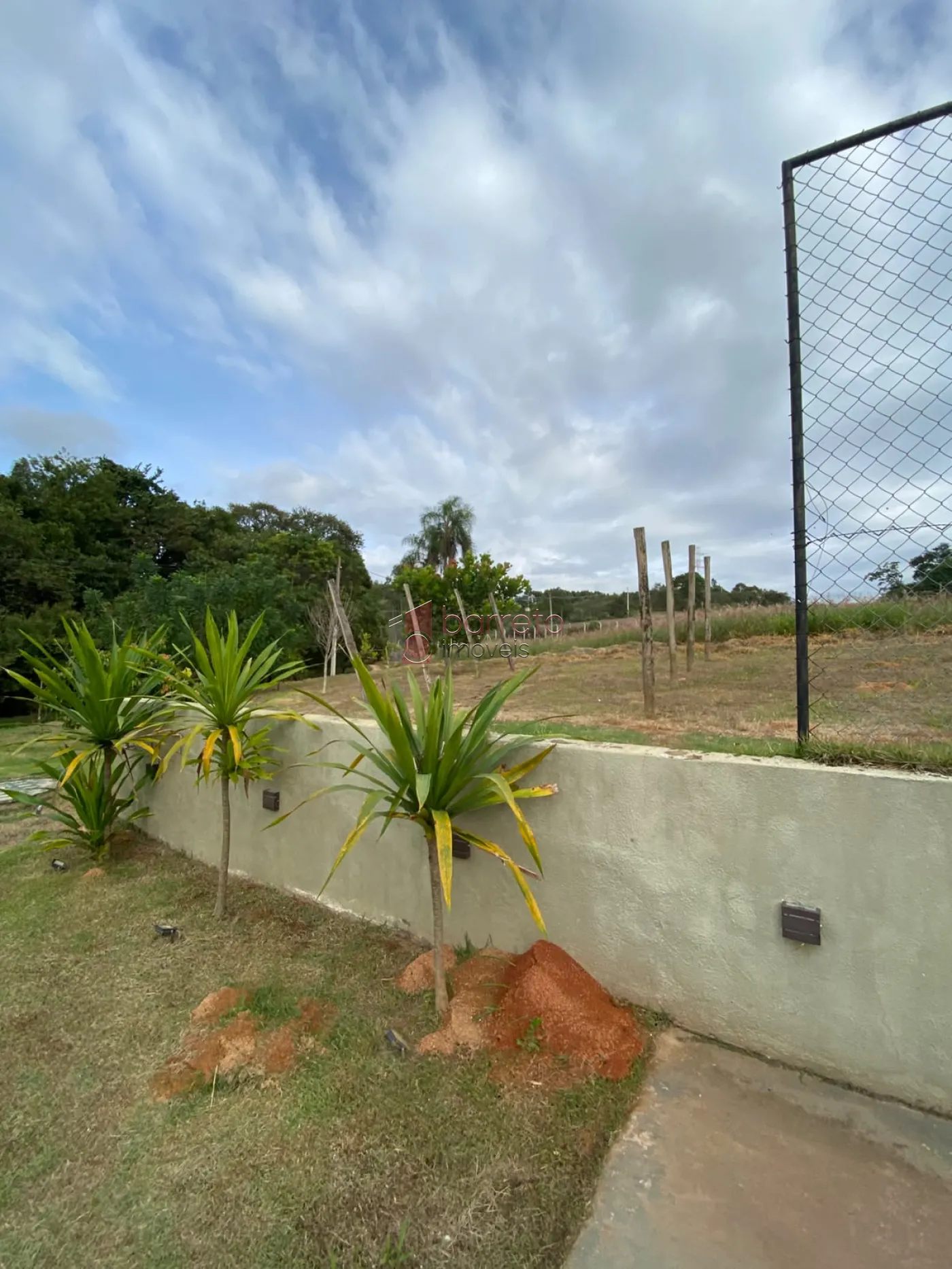 SÍTIO COM 20.530 M² – 03 CASAS INDEPENDENTES – ITUPEVA/SP