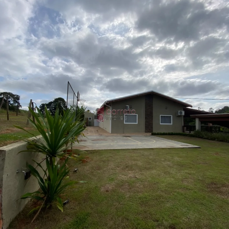 SÍTIO COM 20.530 M² – 03 CASAS INDEPENDENTES – ITUPEVA/SP