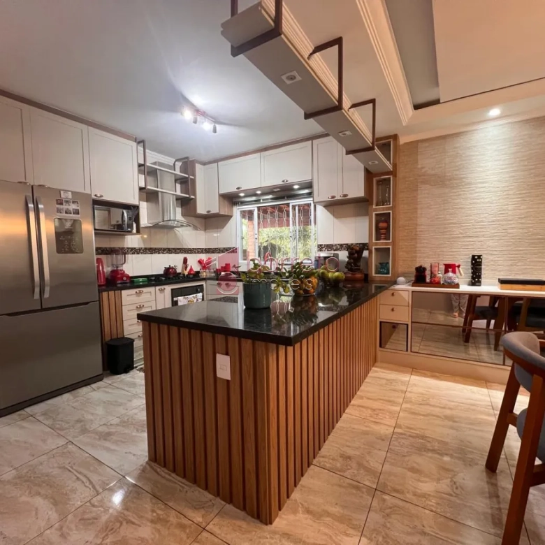 SÍTIO COM 20.530 M² – 03 CASAS INDEPENDENTES – ITUPEVA/SP