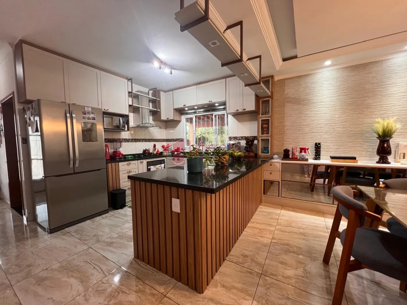 SÍTIO COM 20.530 M² – 03 CASAS INDEPENDENTES – ITUPEVA/SP
