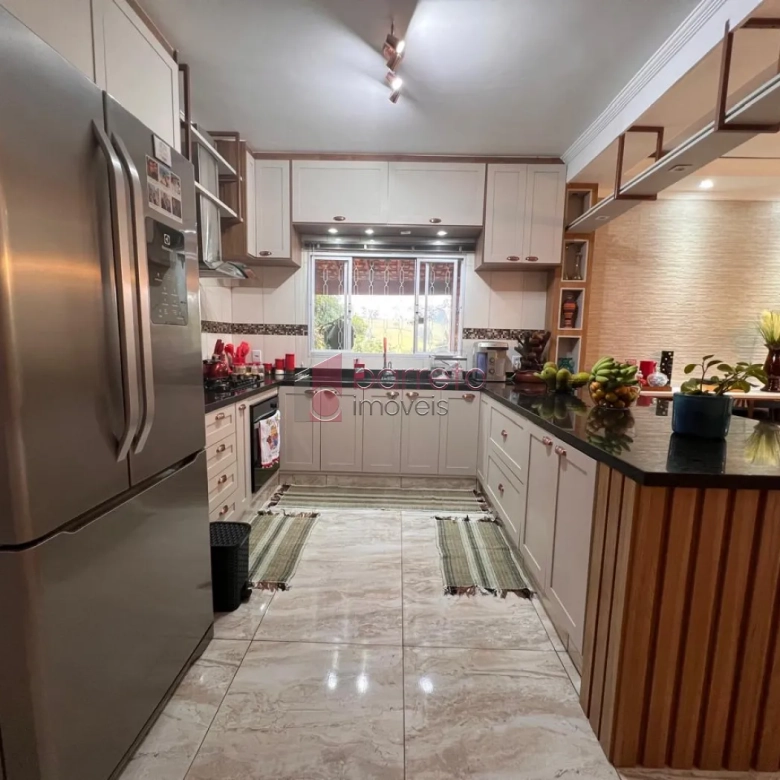 SÍTIO COM 20.530 M² – 03 CASAS INDEPENDENTES – ITUPEVA/SP