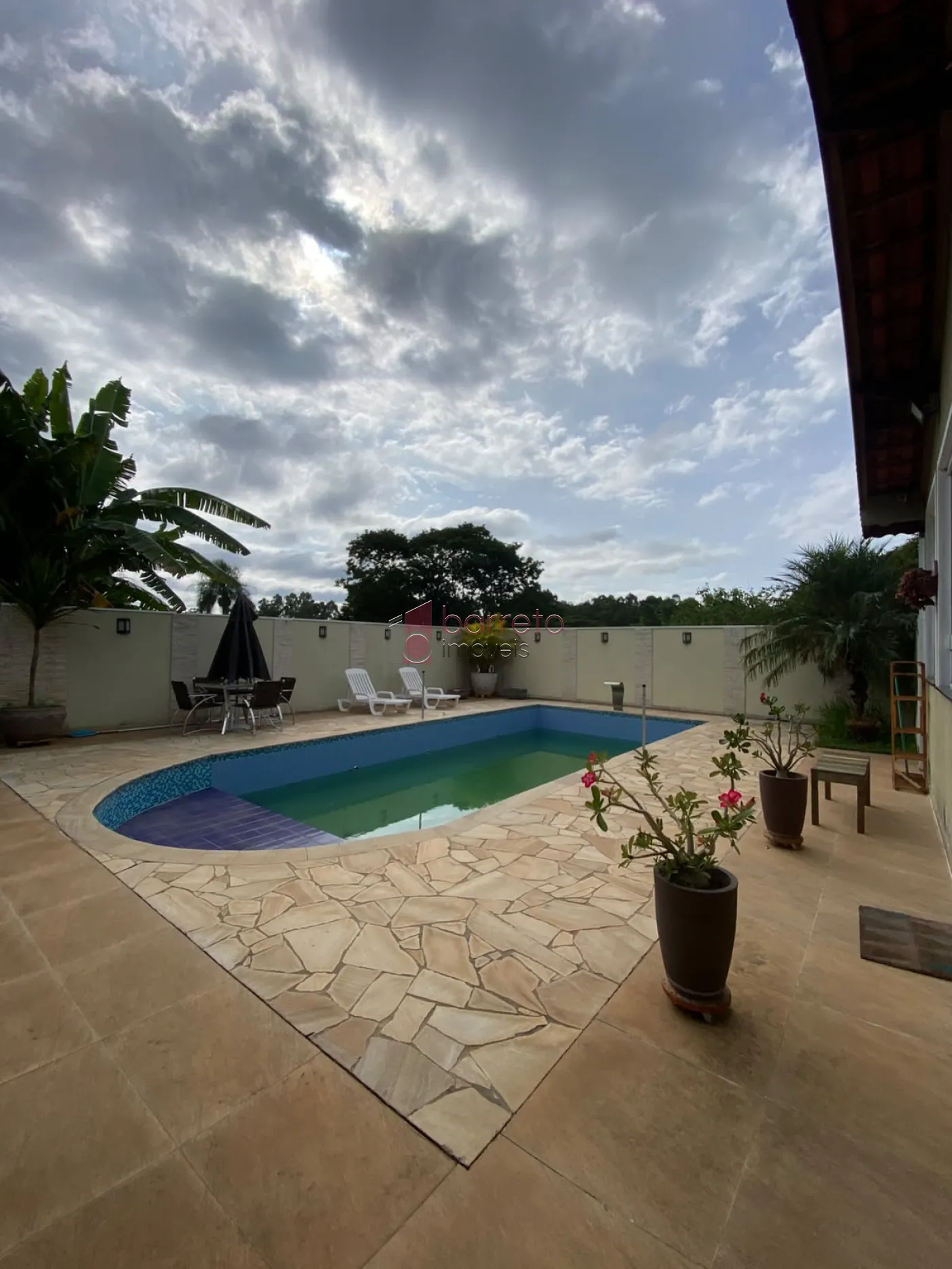 SÍTIO COM 20.530 M² – 03 CASAS INDEPENDENTES – ITUPEVA/SP