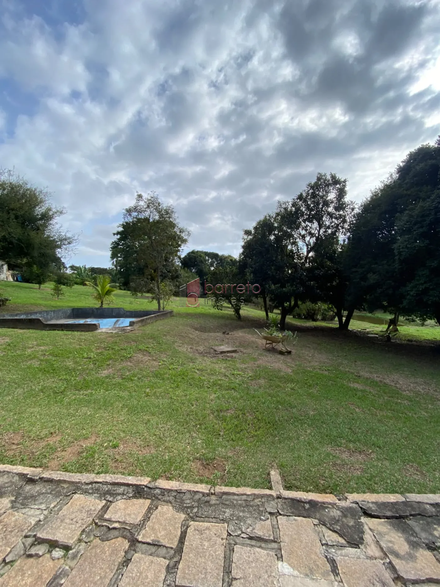 SÍTIO COM 20.530 M² – 03 CASAS INDEPENDENTES – ITUPEVA/SP