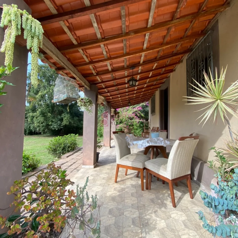 SÍTIO COM 20.530 M² – 03 CASAS INDEPENDENTES – ITUPEVA/SP