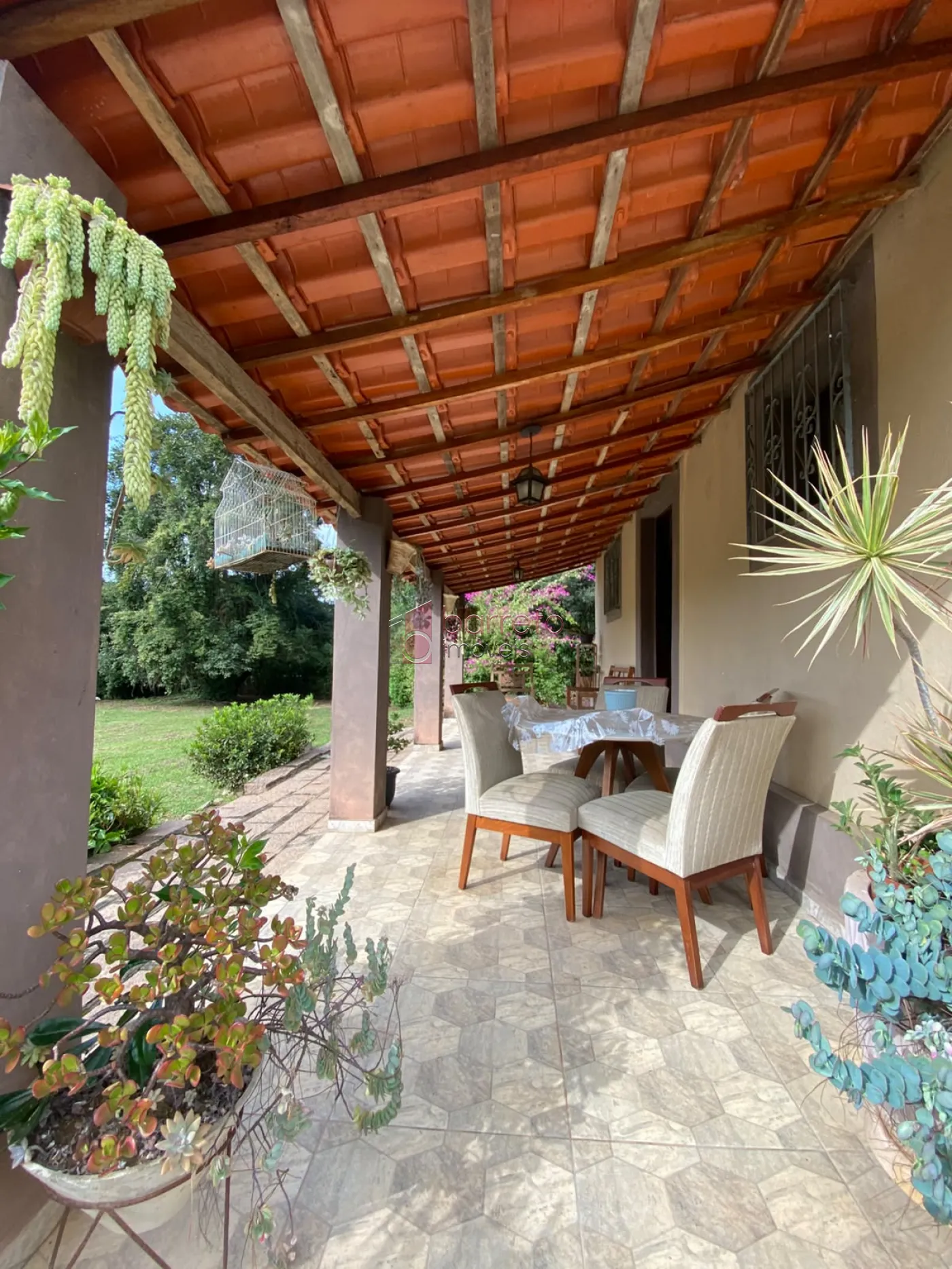SÍTIO COM 20.530 M² – 03 CASAS INDEPENDENTES – ITUPEVA/SP