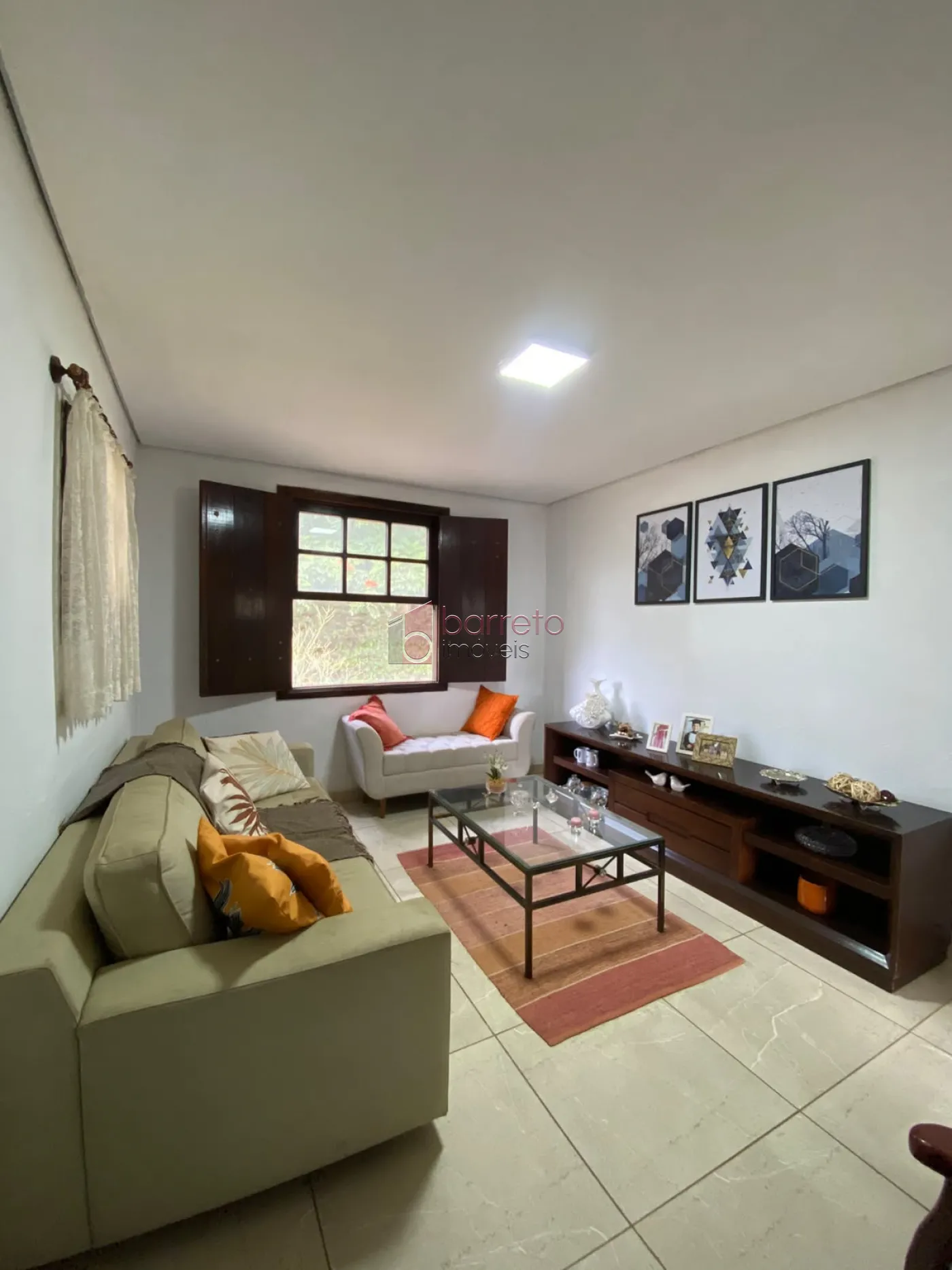 SÍTIO COM 20.530 M² – 03 CASAS INDEPENDENTES – ITUPEVA/SP