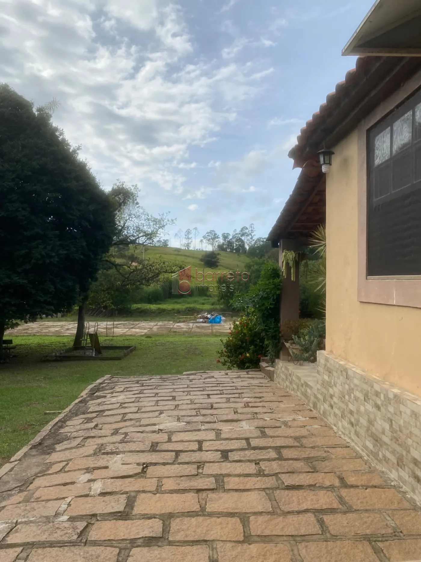 SÍTIO COM 20.530 M² – 03 CASAS INDEPENDENTES – ITUPEVA/SP