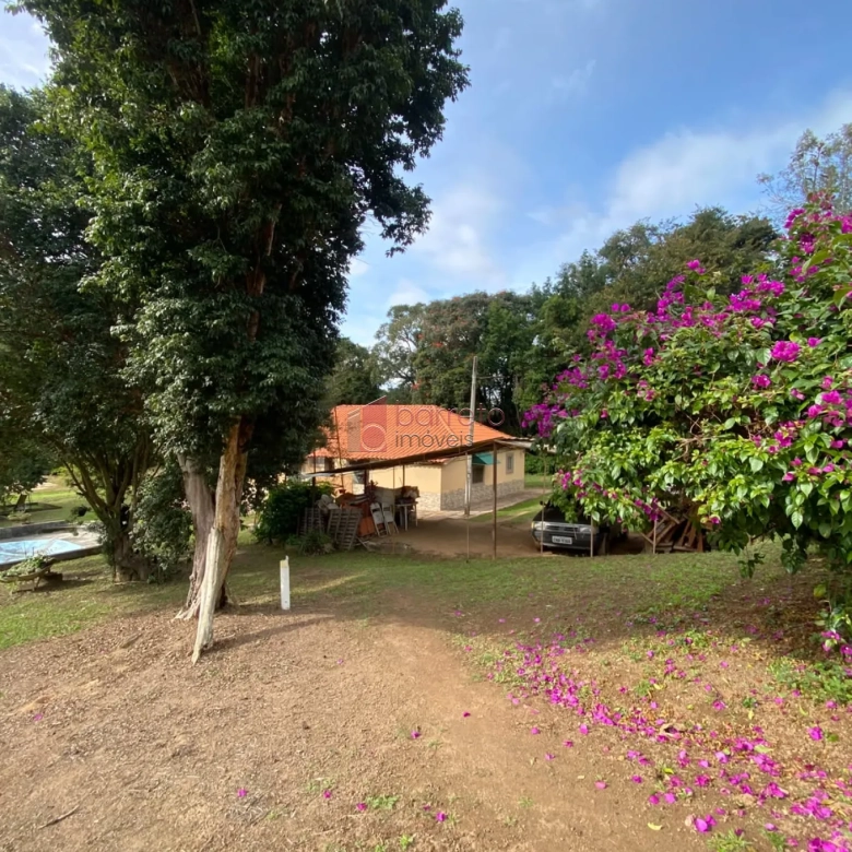 SÍTIO COM 20.530 M² – 03 CASAS INDEPENDENTES – ITUPEVA/SP