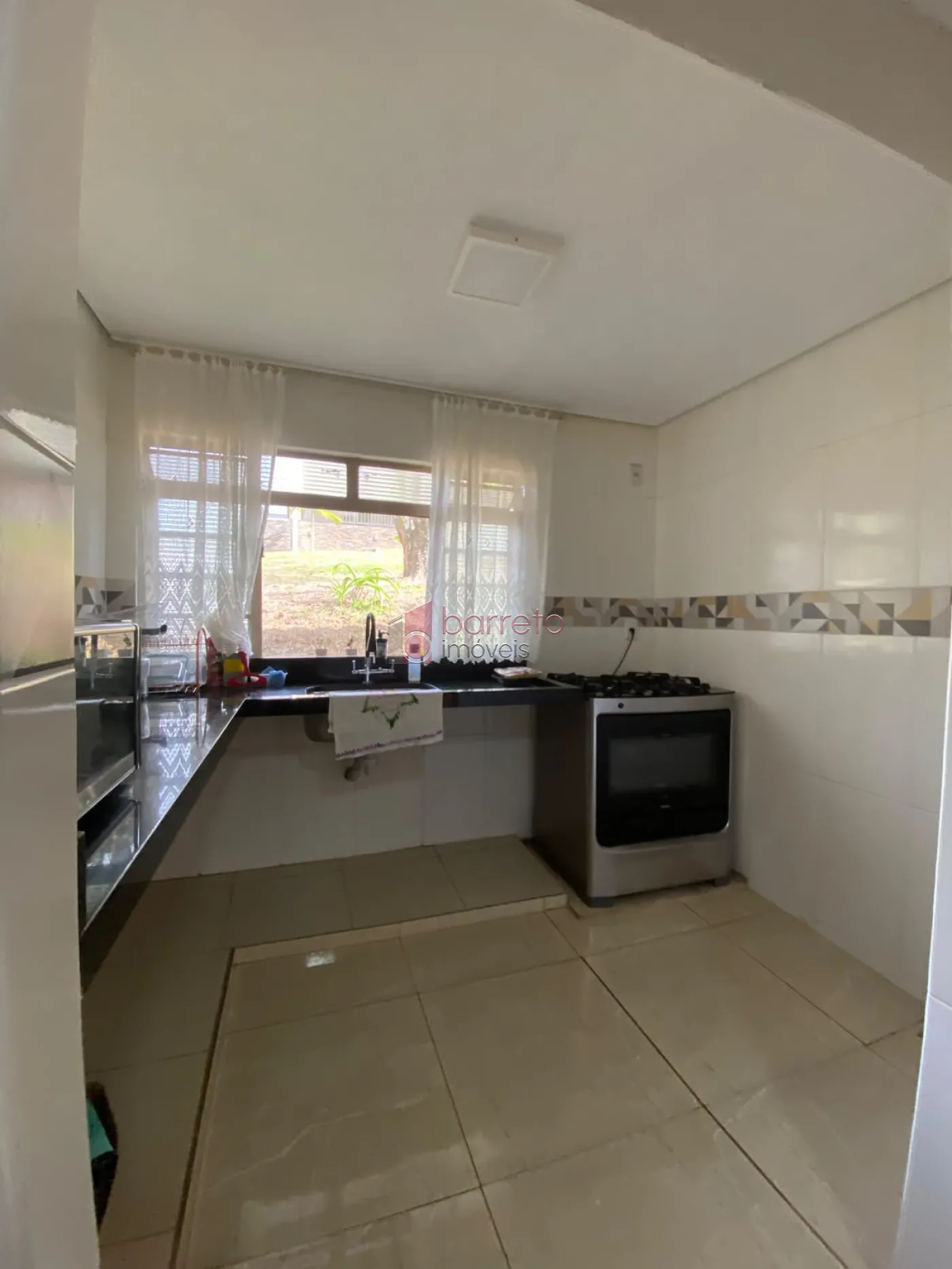 SÍTIO COM 20.530 M² – 03 CASAS INDEPENDENTES – ITUPEVA/SP