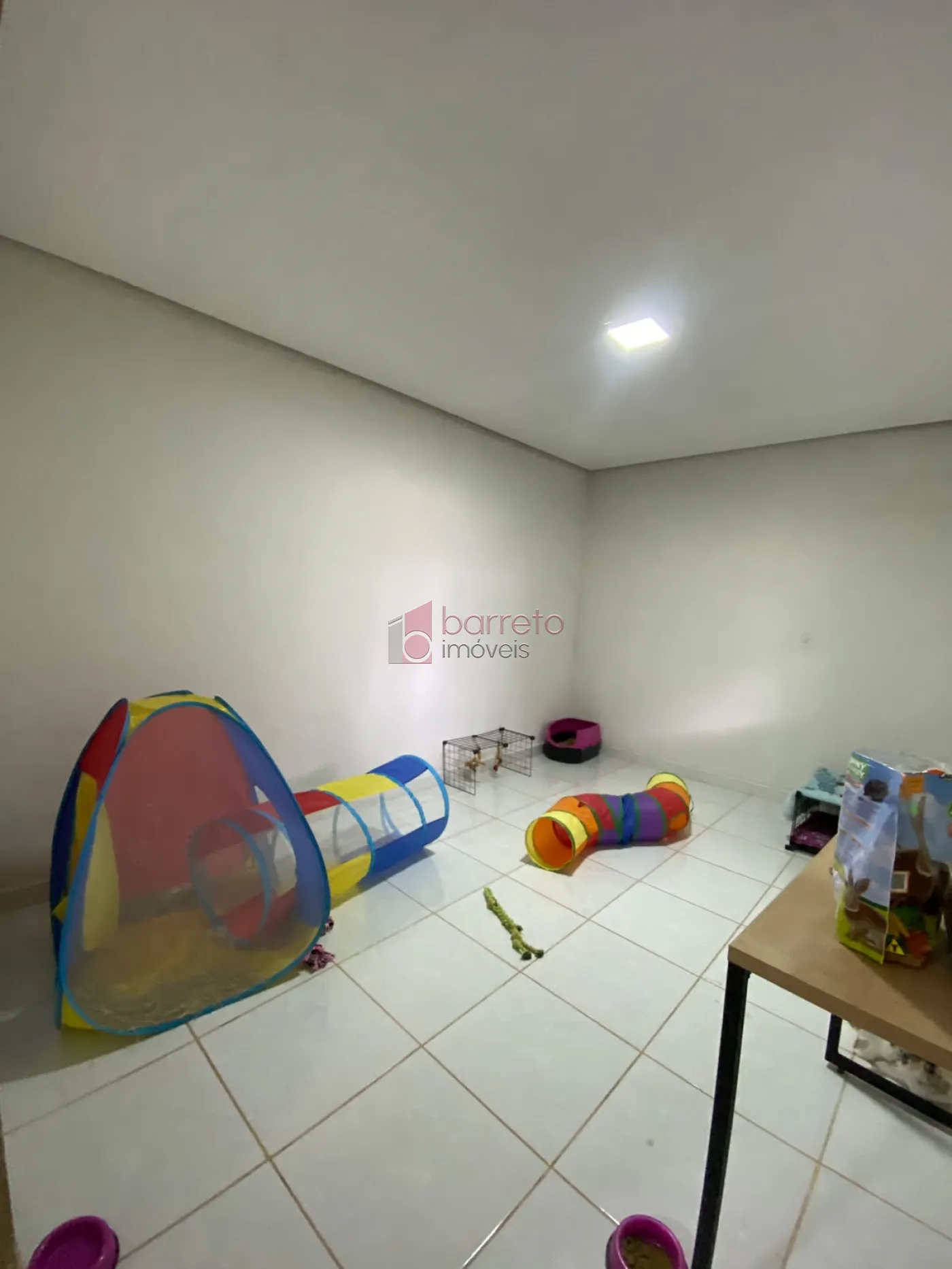SÍTIO COM 20.530 M² – 03 CASAS INDEPENDENTES – ITUPEVA/SP