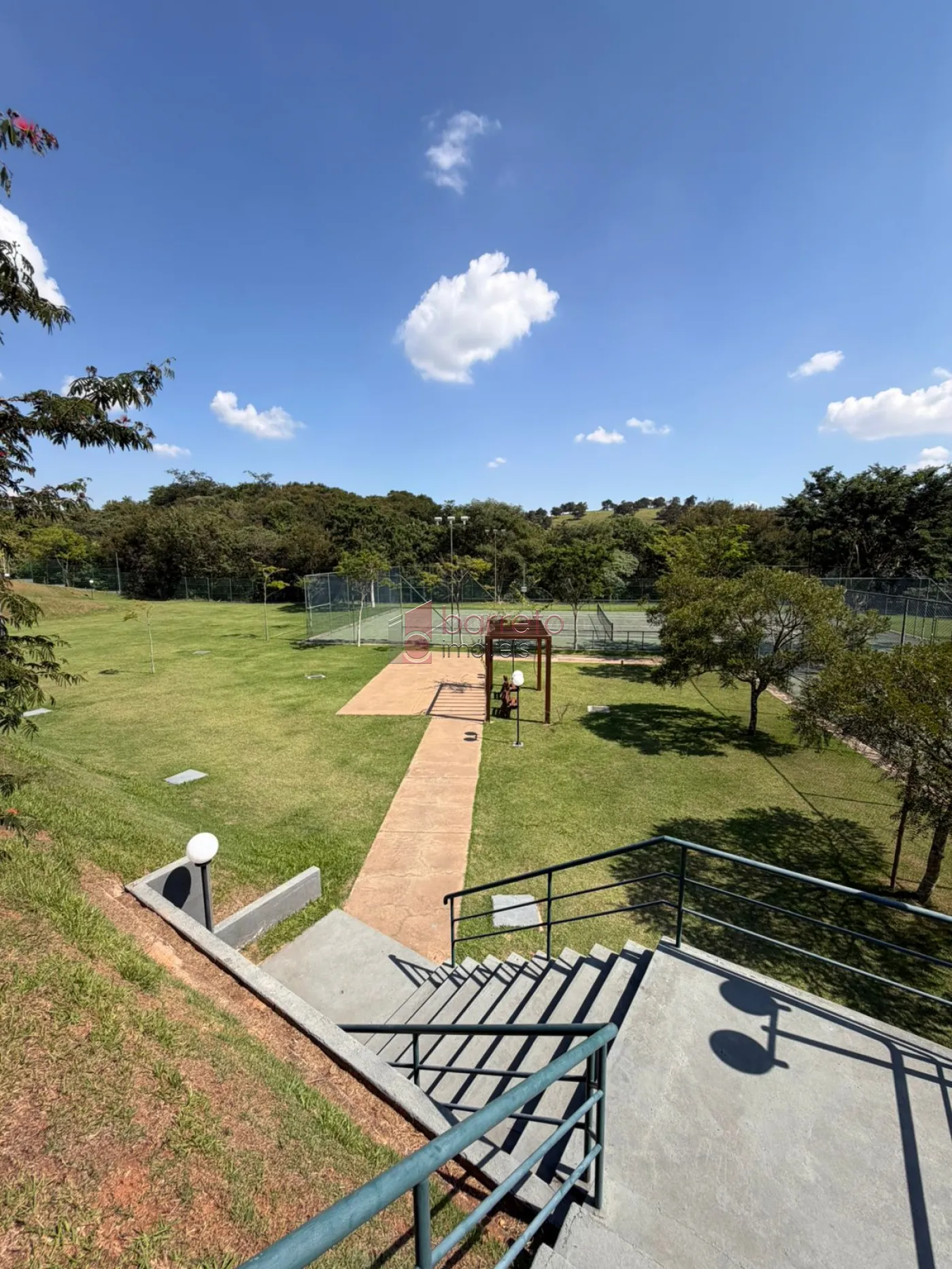 TERRENO À VENDA NO CONDOMÍNIO RESERVA SANTA MÔNICA EM ITUPEVA/SP